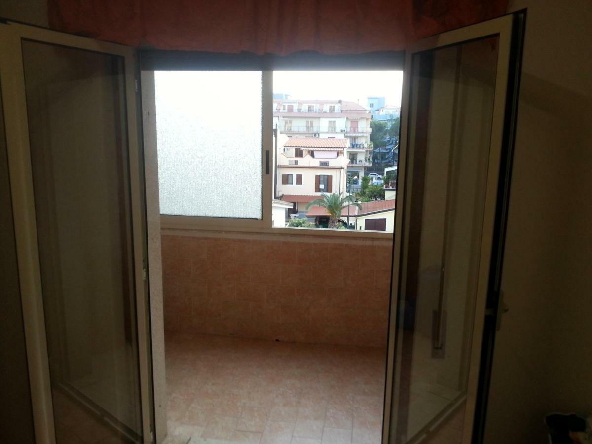 Casa Al Mare A Scalea公寓 外观 照片